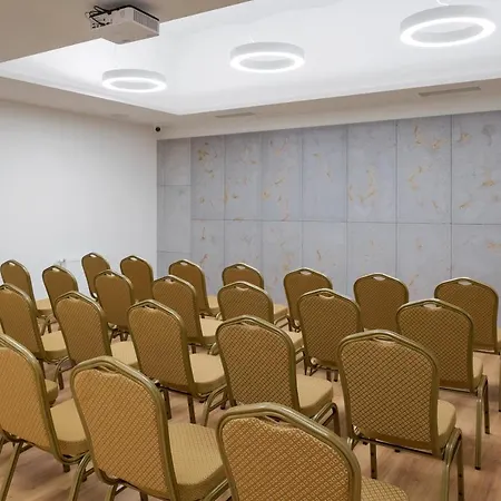 Sky Hotel Kraków