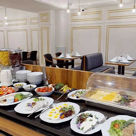 Sky Hotel 4*