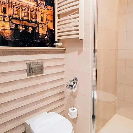 Sky Hotel 4*