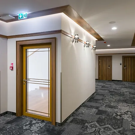 Hotel Sky 4*