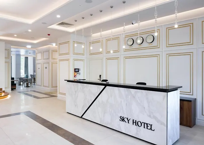 Sky 酒店 4*